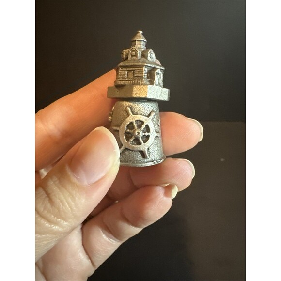 Vintage Pewter Thimble Souvenir; Chesapeake Bay, VA; Lighthouse - Picture 5 of 9